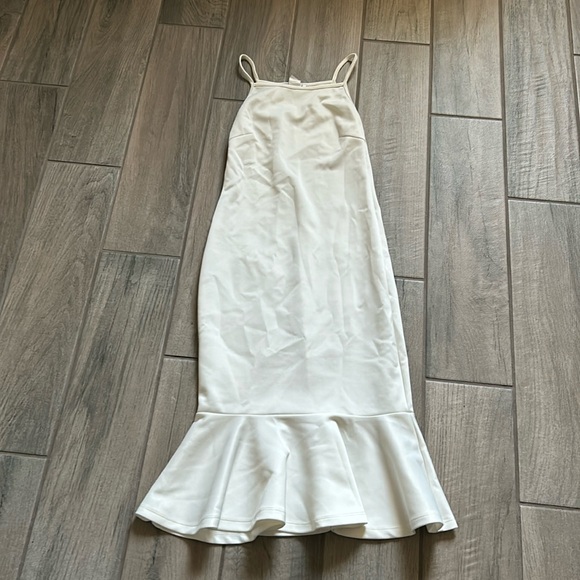 Ivory ruffle midi dress - Picture 1 of 5